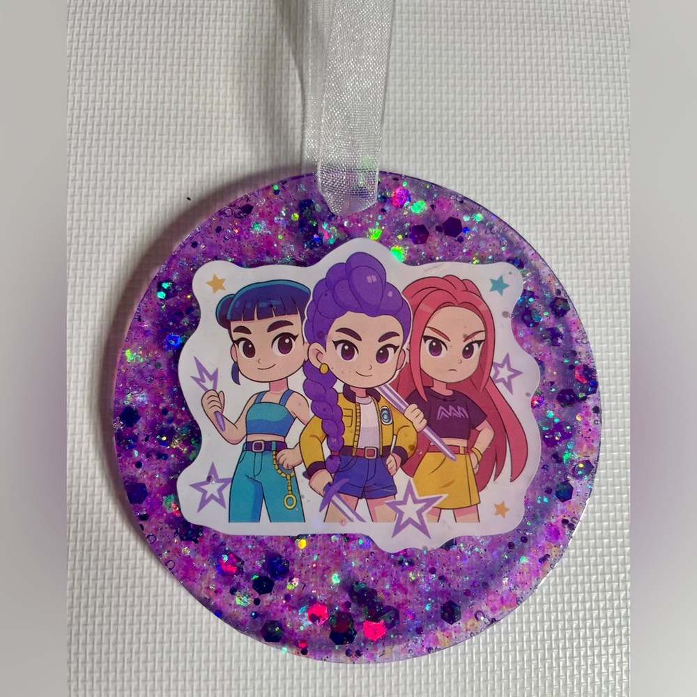 Hand Crafted Resin Glitter Kpop Demon Hunters Ornament